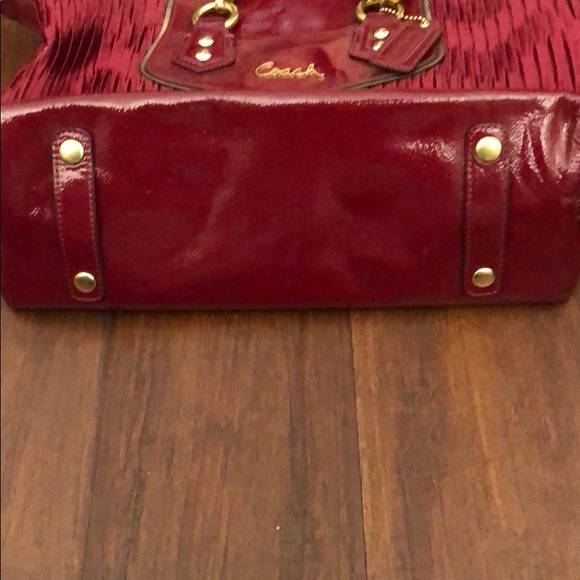 Coach purse - Picture 2 of 7